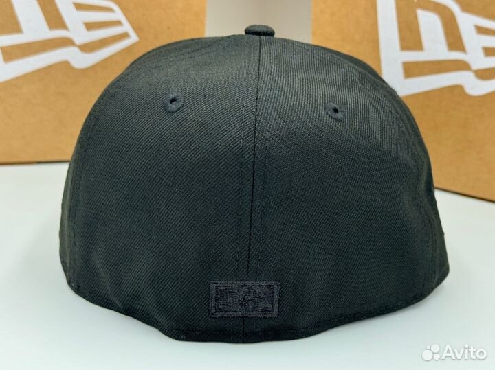 Бейсболка New Era NY Yankees Liquid Metal 7 1/8