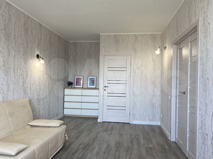 2-к. квартира, 74 м², 12/17 эт.