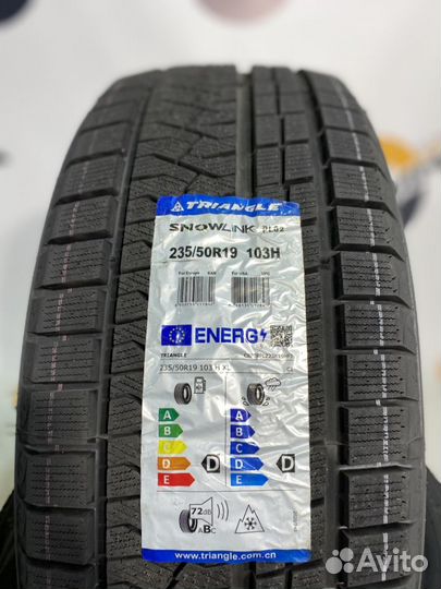 Triangle PL02 235/50 R19 113H