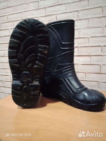 Резиновые сапоги