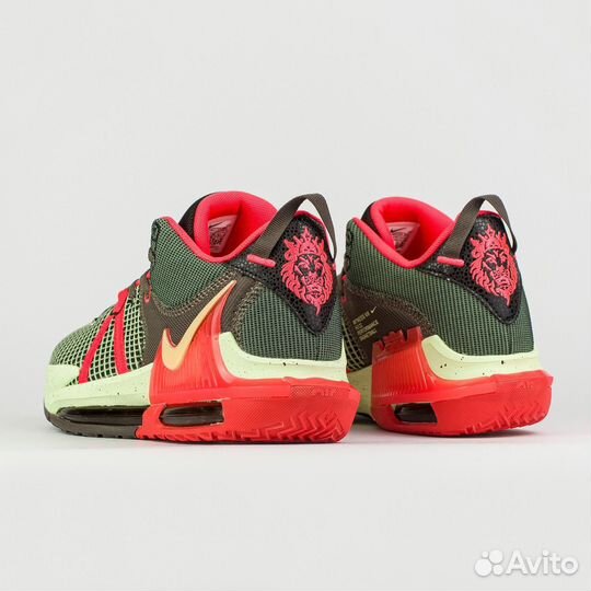 Кроссовки Nike LeBron Witness 7 Alligator