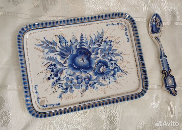 Гжель авторская с позолотой. Ермаков. Логинова