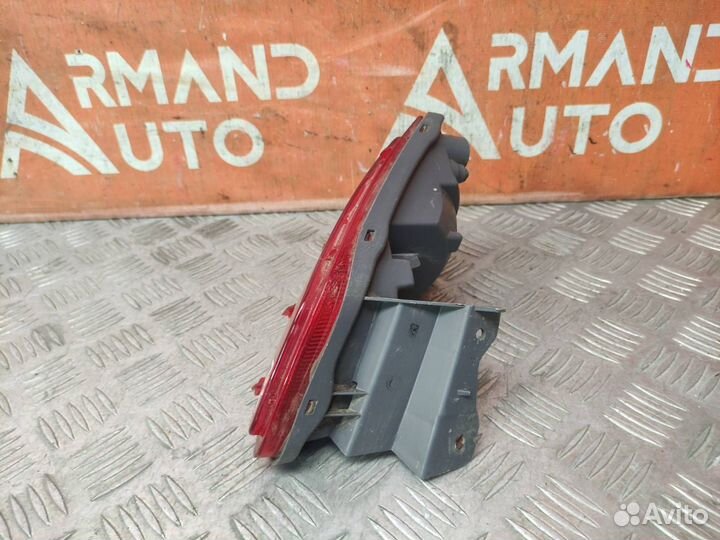 Фонарь противотуманный левый Toyota Rav4 4 CA40