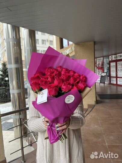 25 малиновых роз 40 см