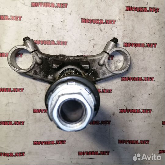 Траверса нижняя Honda ST1300 06