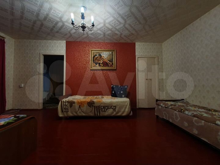3-к. квартира, 42 м², 5/5 эт.