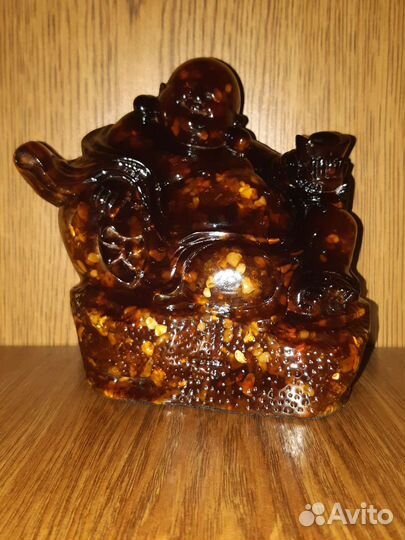 Хотей из янтаря - в подарок близким