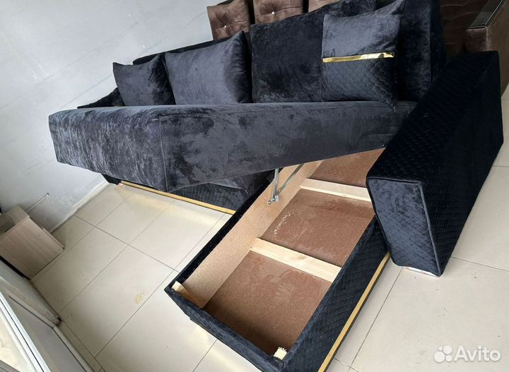 Диван угловой раскладной в наличии