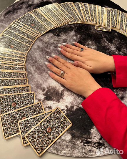 Таролог Магия Приворот Гадание на картах таро