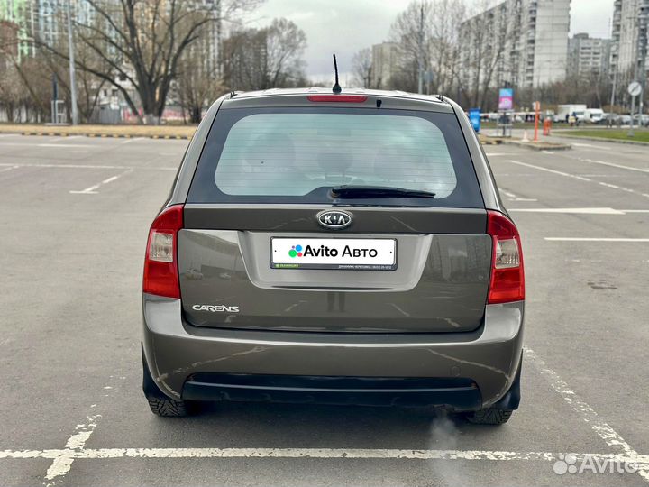 Kia Carens 2.0 AT, 2009, 205 000 км