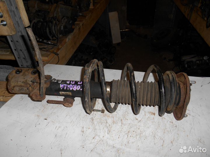 Стойка правая Toyota Corolla E12 Тойота Королла 12