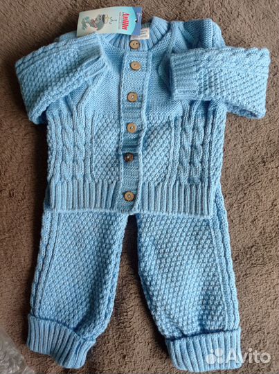 Комплект новый вязаный для новорожденных