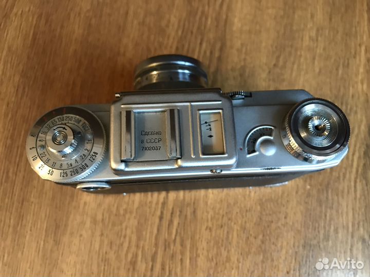 Пленочный фотоаппарат Киев с объективом Юпитер 8