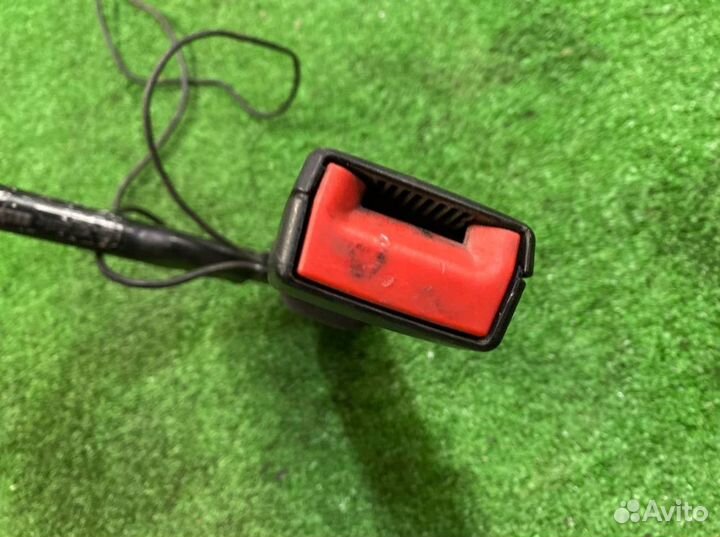 Пиропатрон сиденья передний правый Mercedes-Benz