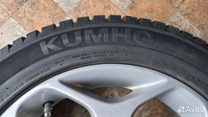 Kumho WinterCraft Ice WI31 205/55 R16