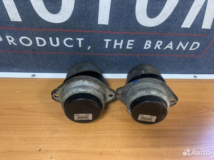 Опора двигателя Audi Q7, Volkswagen Touareg 3.0 D