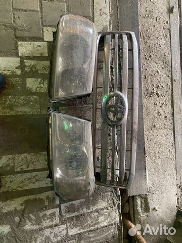 Фары и решетка радиатора