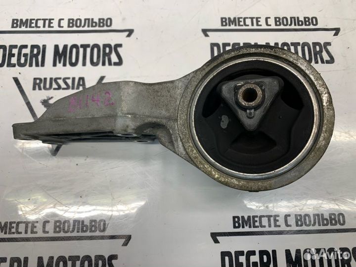 Пoдушкa рaздaточнoй коробки Rаnge Rоvеr L322 4.2