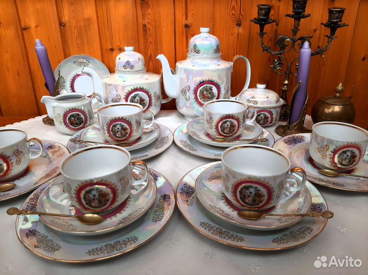 Старинный чайный сервиз 