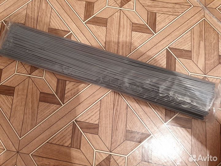 Припой пмфоцр 6-4-0,03. Проволока 2 - 3 мм