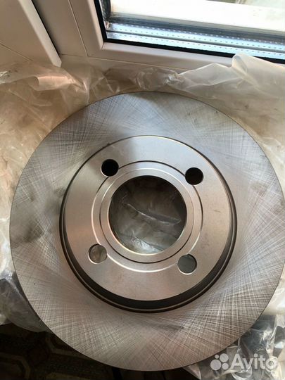 Диск тормозной передний audi 80 B4 1.6, 2.0I 92