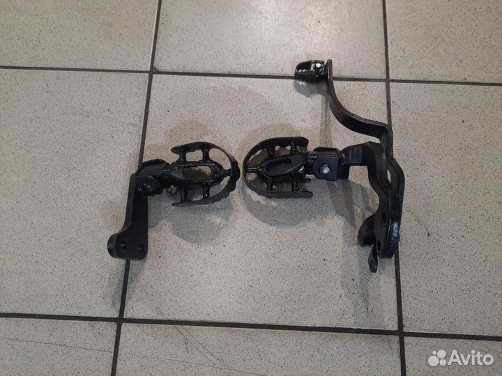 Подножки водительские Yamaha XT600Z Tenere 1988