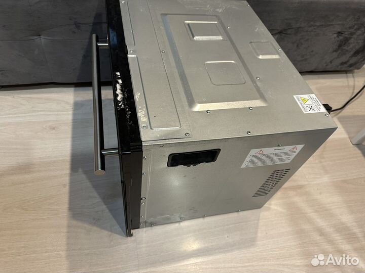 Духовой шкаф с функцией свч