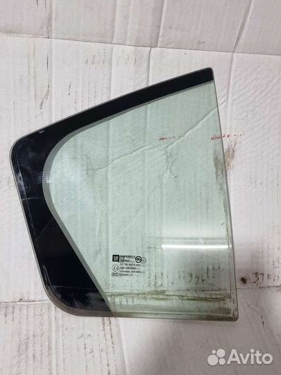 Форточка задней правой двери Шевроле Круз седан