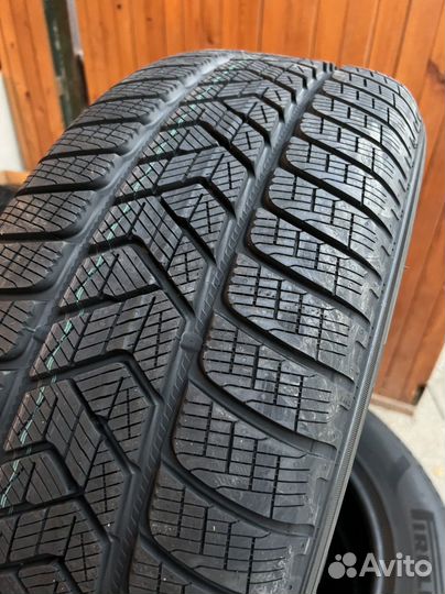 Pirelli Scorpion Winter 255/60 R20 113V