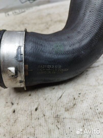 Патрубок интеркулера правый Mercedes Cls W219