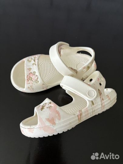Обувь на девочку 24