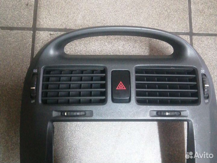 Блок управления отопителем Kia Cerato 2004-200