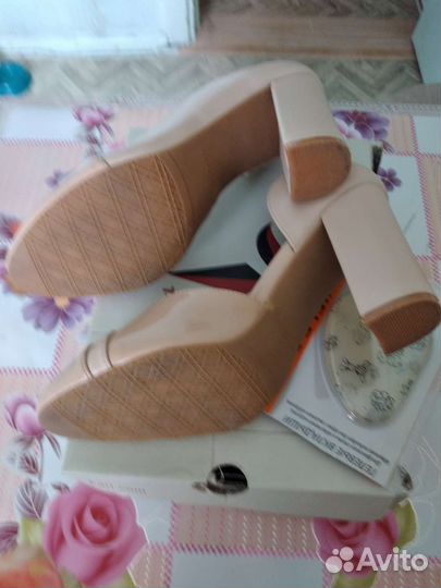 Туфли женские 39 размер