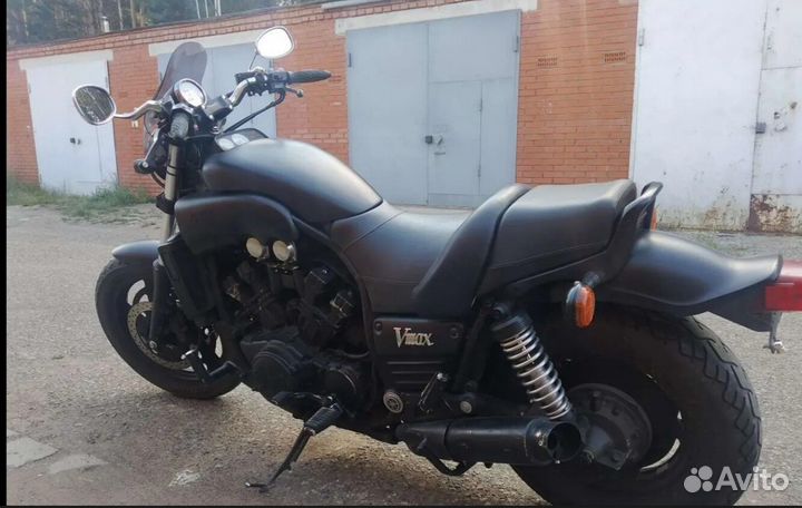 Продам V-max 1200