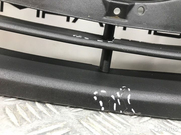 Б/У решетка радиатора передний LADA Granta 2191