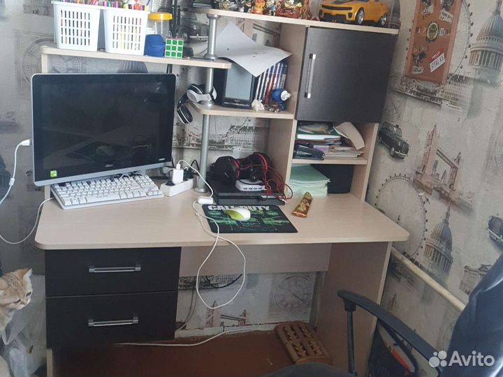 Компьютерный стол