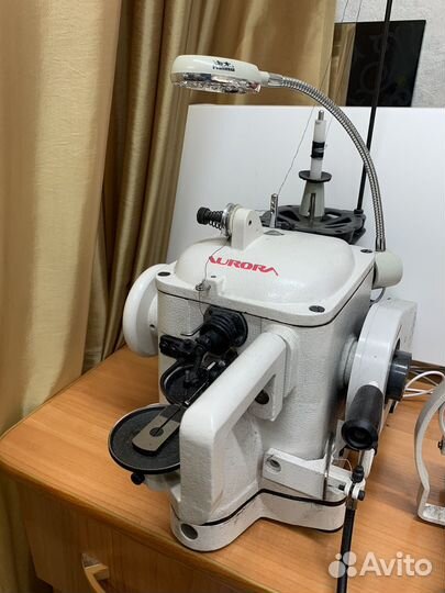 Скорняжная швейная машина