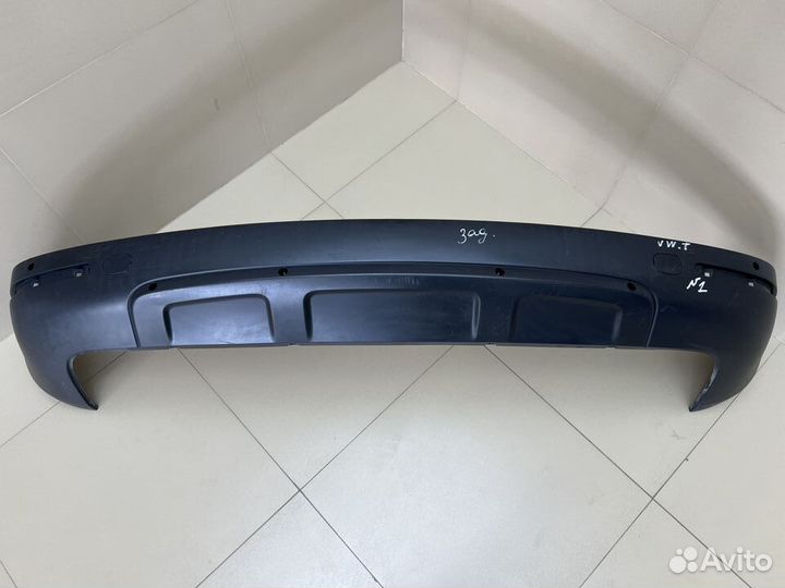 Юбка заднего бампера Volkswagen Touareg 1