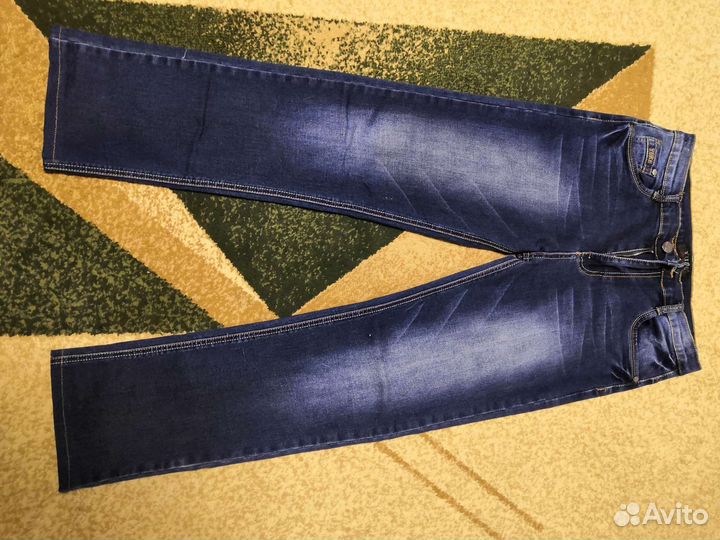 Джинсы