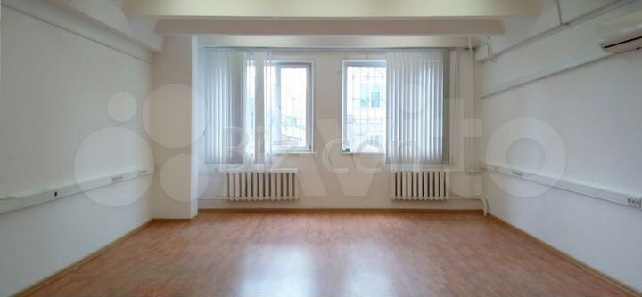 Недалеко от метро офис 20.4 кв.м в аренду