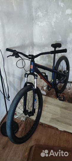 Велосипед atom dabomb