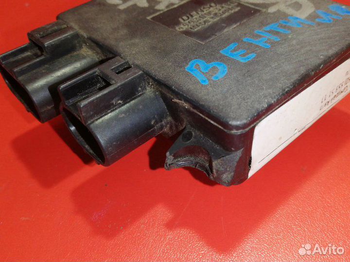 Блок управления вентилятором Mazda Cx-7 ER3P