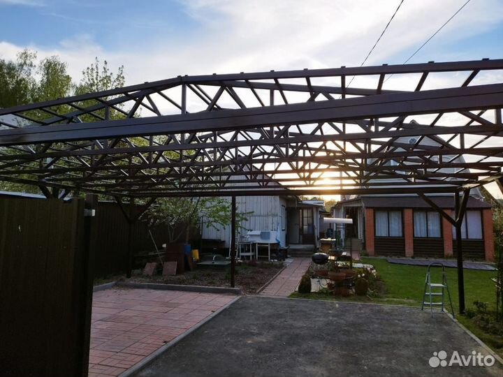 Навес из металлочерепицы и профнастила
