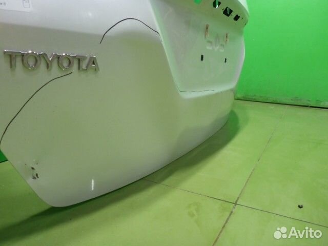 Дверь багажника Toyota Fortuner с 2016г