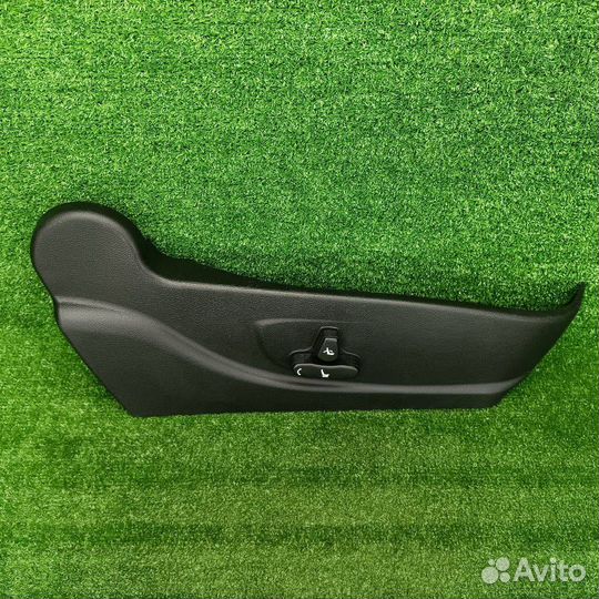 Накладка на сиденье правая SsangYong Actyon 2 SUV