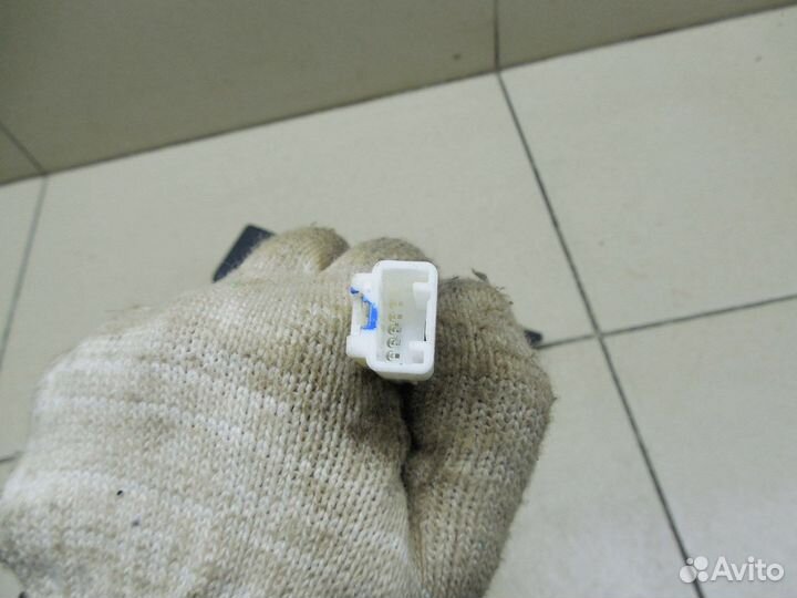 Ответная часть ремня безопасности Hi Lux 2015