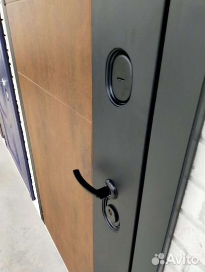 Дверь входная