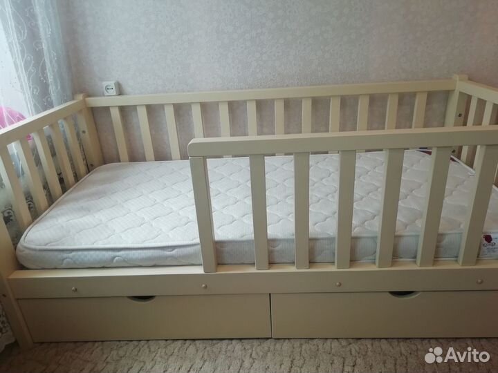 Продам детскую кровать