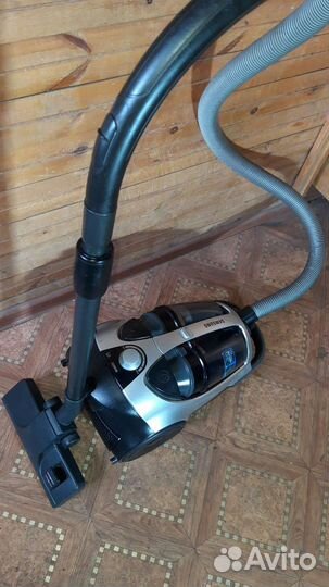 Пылесос Samsung SC8833