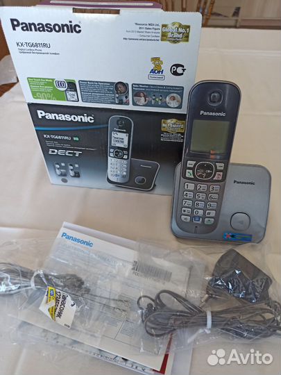 Радиотелефон Panasonic с двумя трубками
